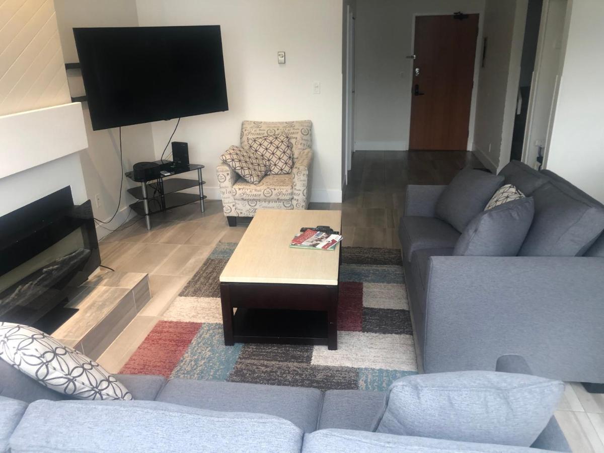 Hearthstone Lodge Loft, Village Centre, Private Hot Tub, Sleeps 6 Whistler Eksteriør bilde