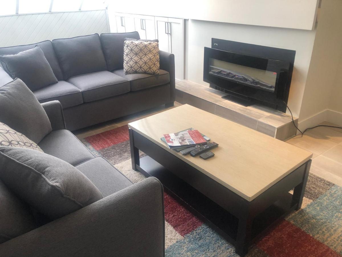 Hearthstone Lodge Loft, Village Centre, Private Hot Tub, Sleeps 6 Whistler Eksteriør bilde